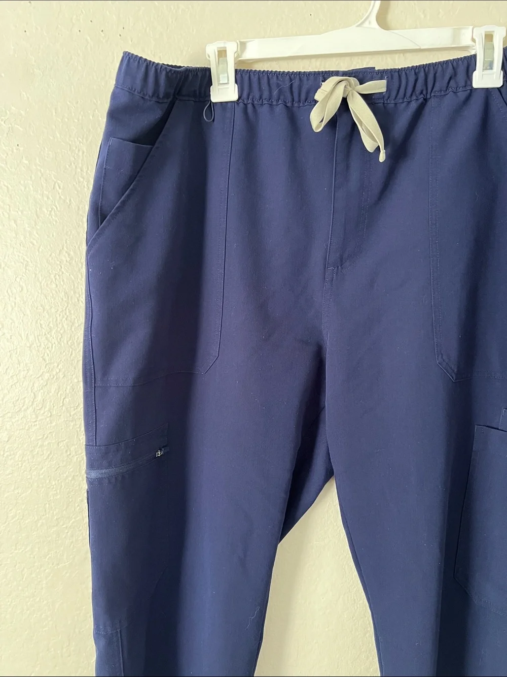 EUC FIGS Men's Cairo Cargo Scrub Pants Navy Size XXL/S
